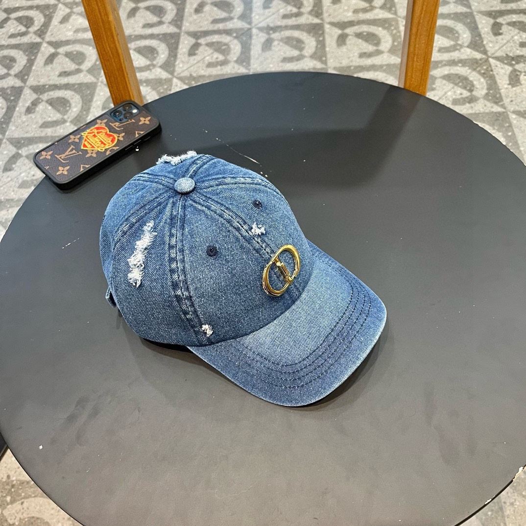 Christian Dior Caps